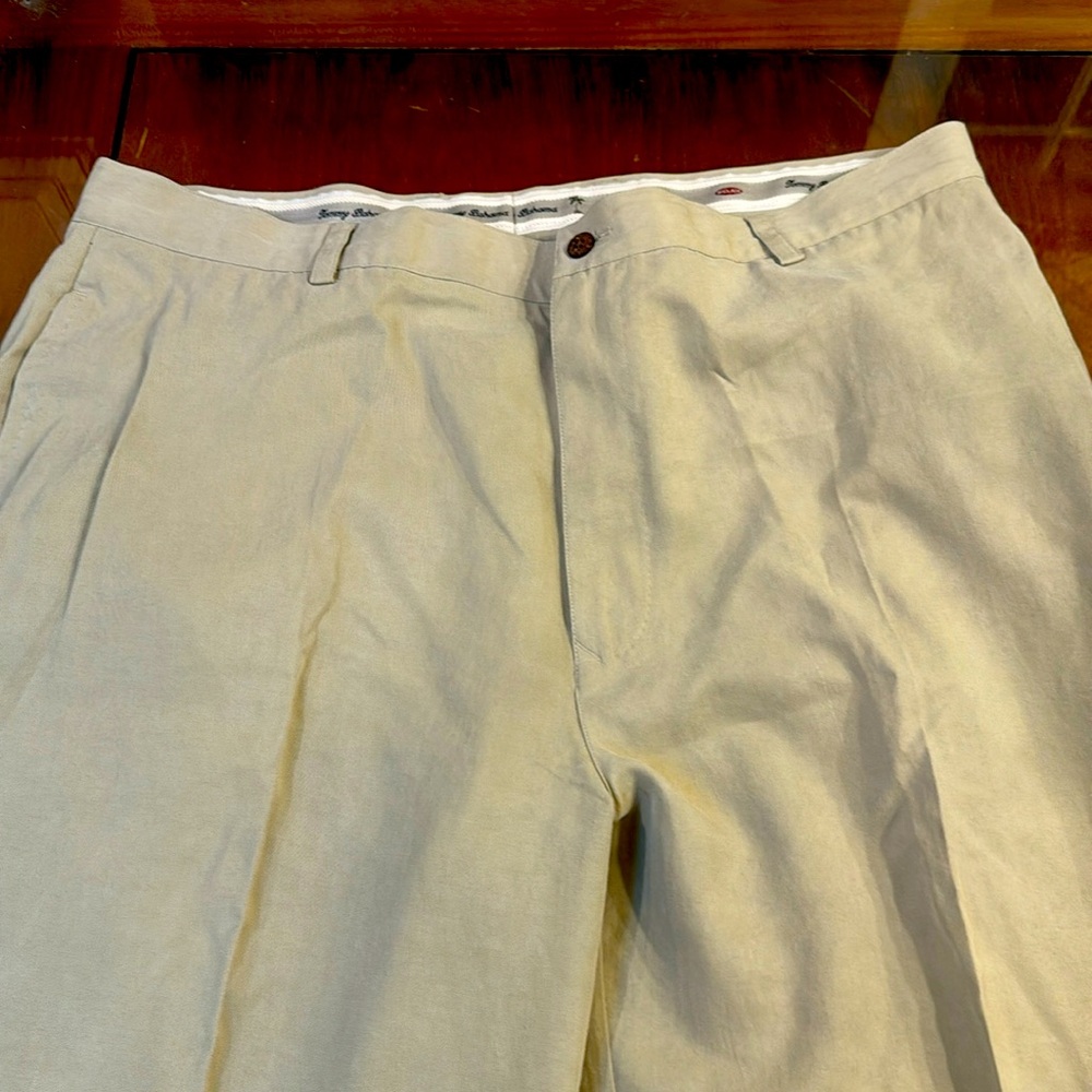 Tommy Bahama relax khaki pants